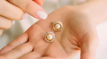 Weltweite Nachfrage nach Schmuck im Vintage-Stil steigt bei Millennials sprunghaft an